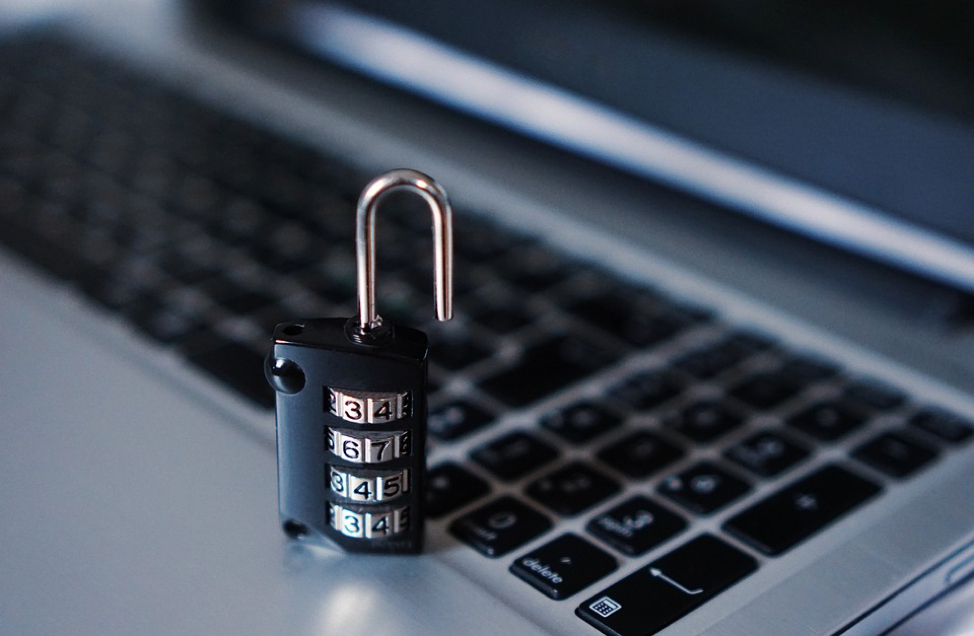 «Уязвимости есть всегда»: как орудуют хакеры и что нужно, чтобы от них защититься