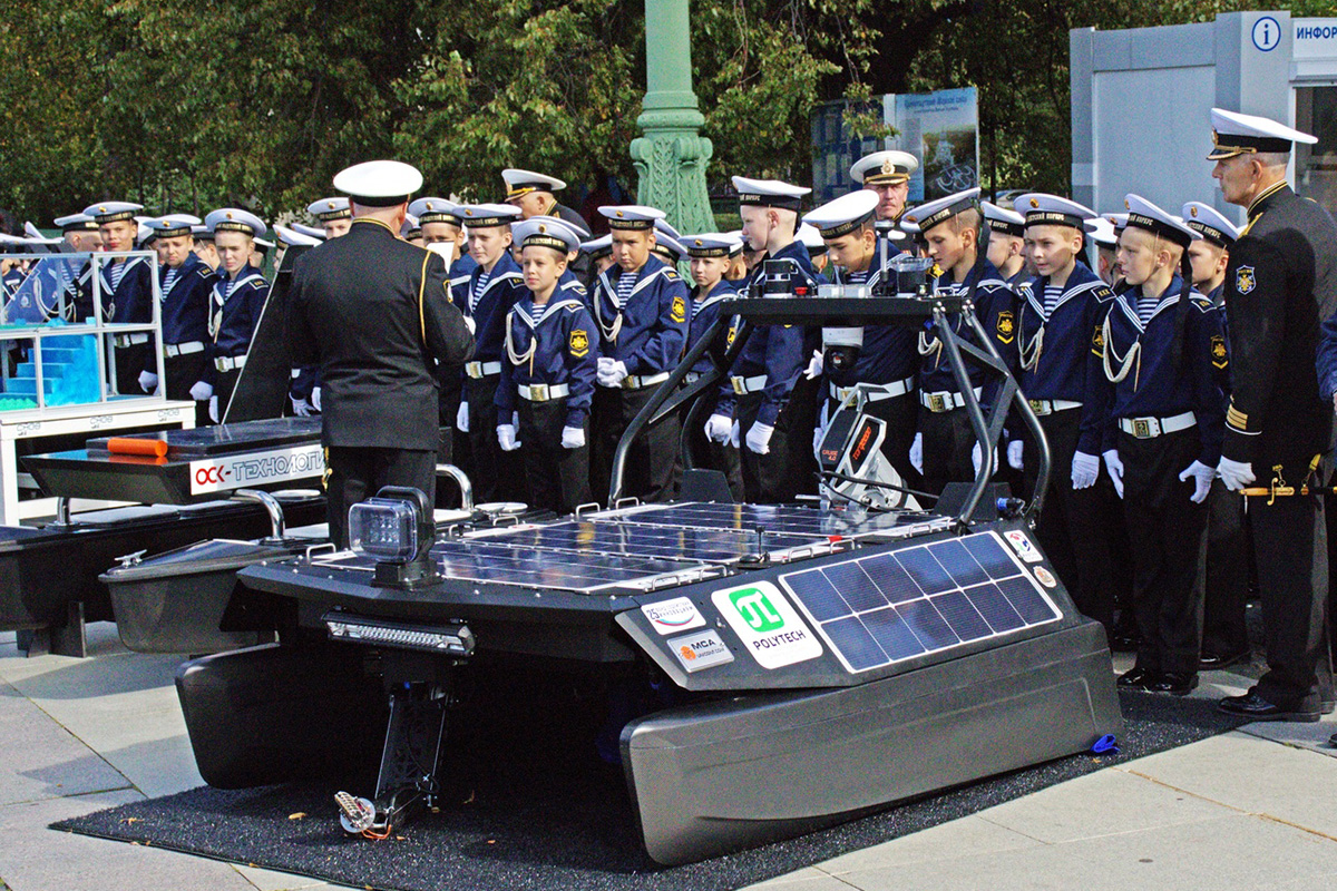 Аспиранты Политеха разработали беспилотный катер для кадетских училищ